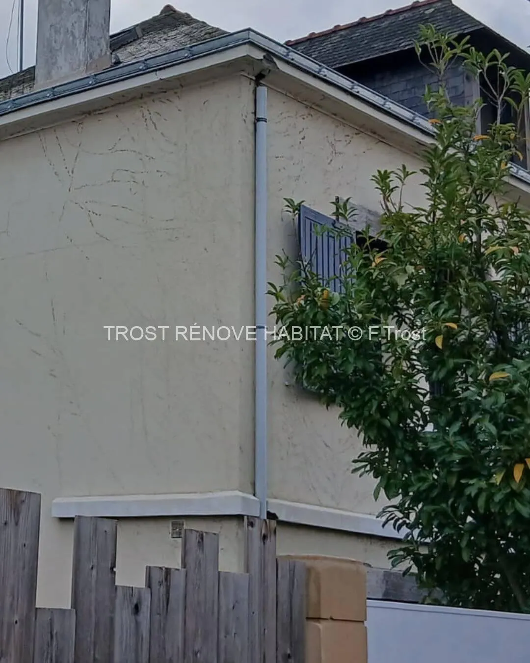 Réparation des gouttières en zinc à Trélazé