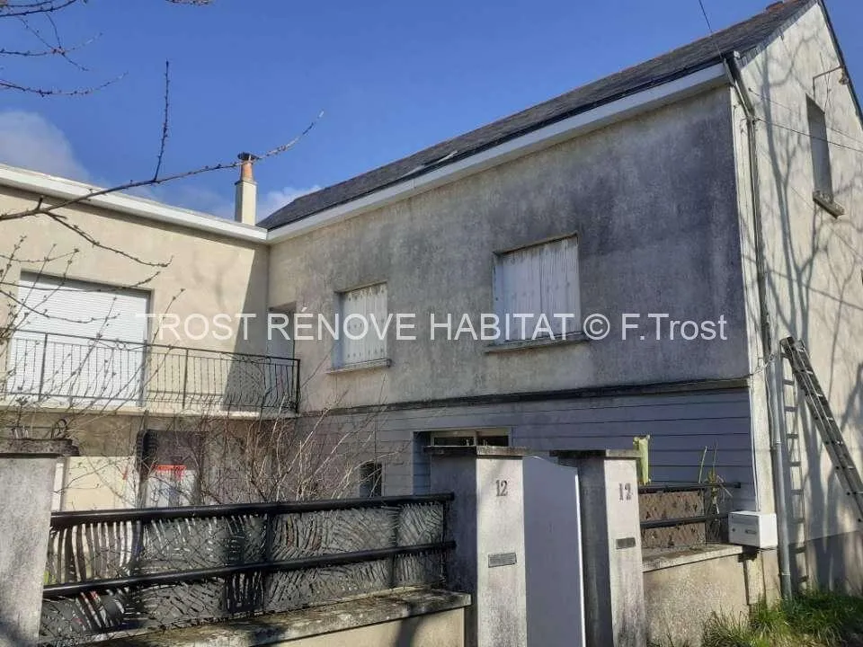 Avant : Nettoyage d'une façade à Angers
