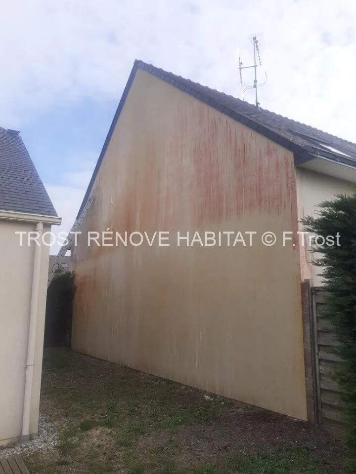 Nettoyage d'un pignon de façade à Chalonnes-sur-Loire